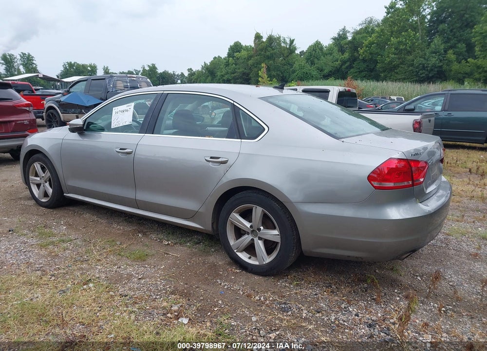 2012 VOLKSWAGEN PASSAT 2.5L SE VIN: 1VWBP7A3XCC030385