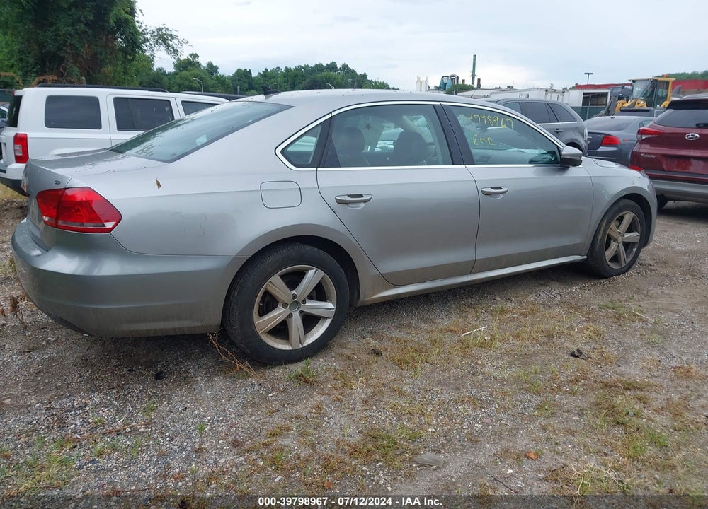 2012 VOLKSWAGEN PASSAT 2.5L SE VIN: 1VWBP7A3XCC030385