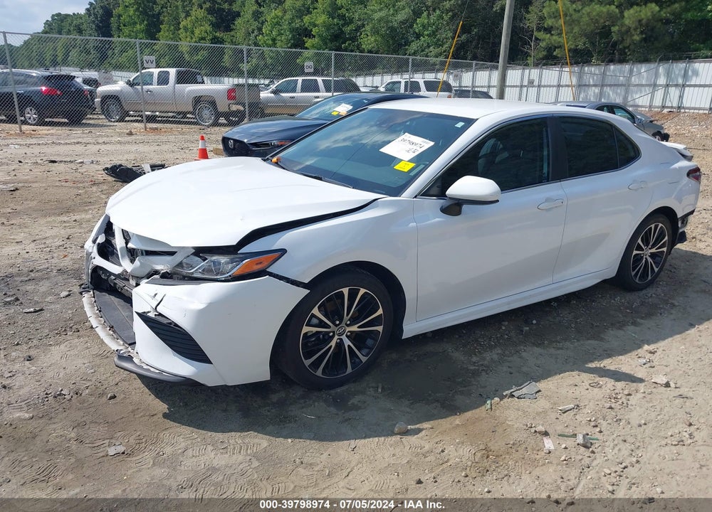2019 TOYOTA CAMRY SE VIN: 4T1B11HK5KU814380