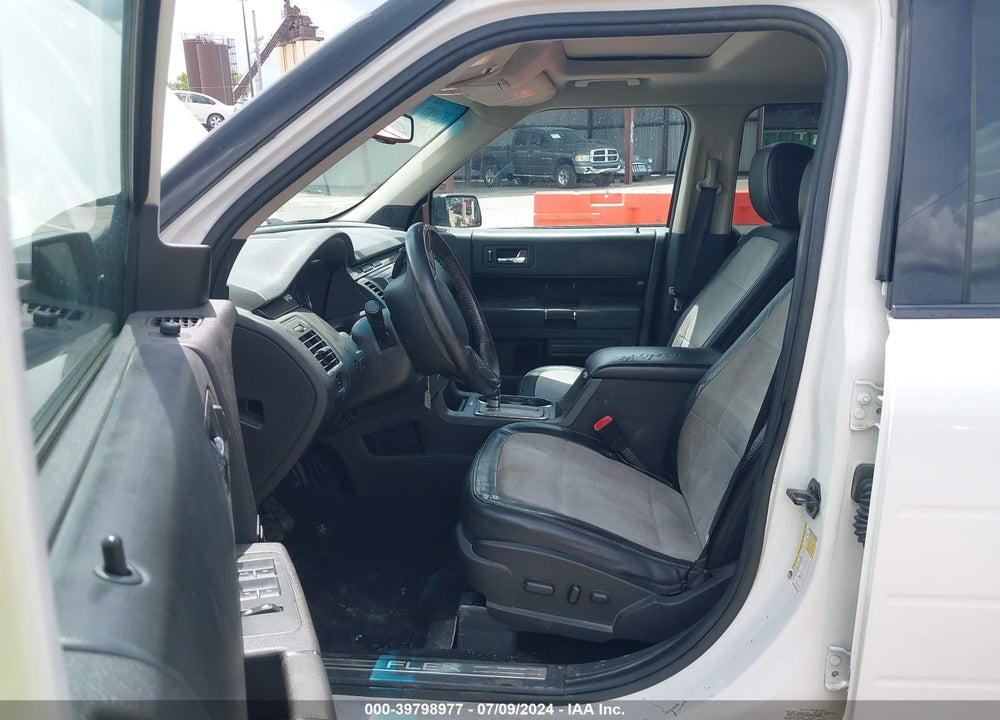 2012 FORD FLEX TITANIUM VIN: 2FMHK6DT0CBD10099