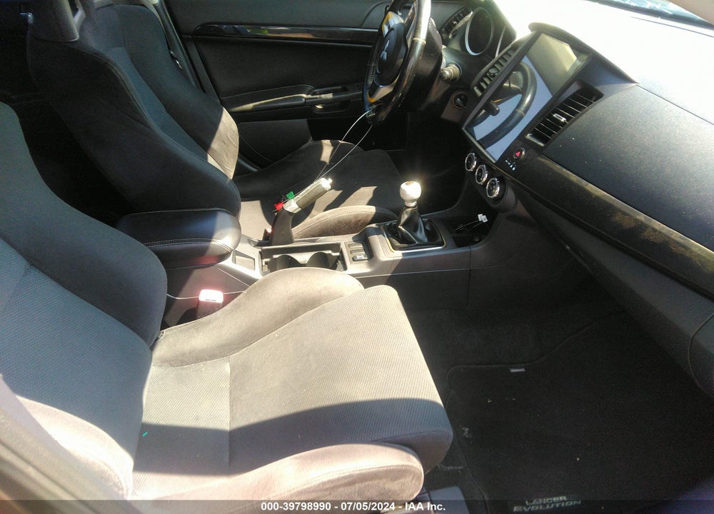 2014 MITSUBISHI LANCER EVOLUTION GSR VIN: JA32W8FV0EU022331