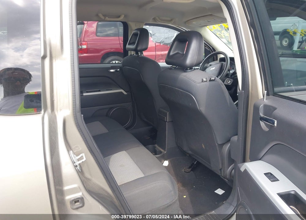 2008 JEEP COMPASS SPORT VIN: 1J8FF47W48D530494
