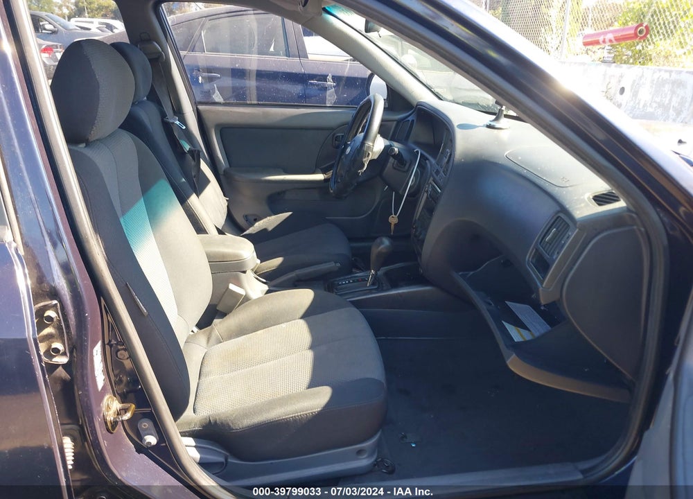 2005 HYUNDAI ELANTRA GLS/GT VIN: KMHDN56D15U166274