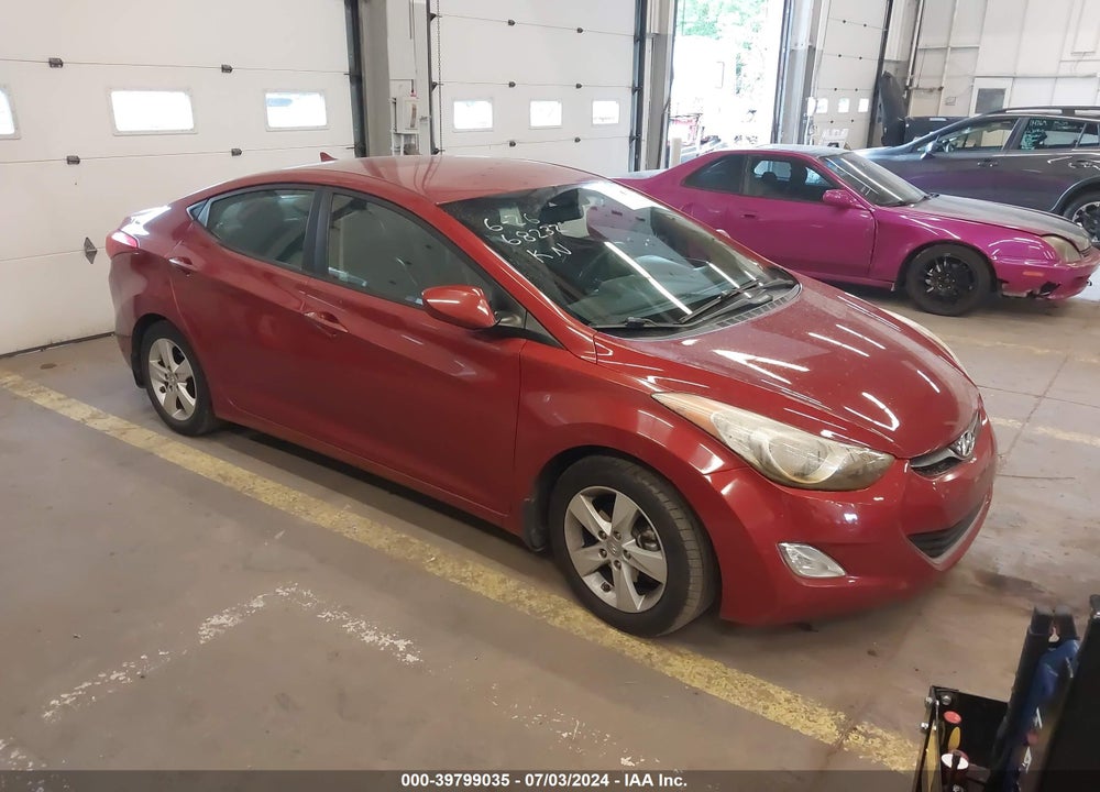 2013 HYUNDAI ELANTRA GLS VIN: KMHDH4AE3DU563274