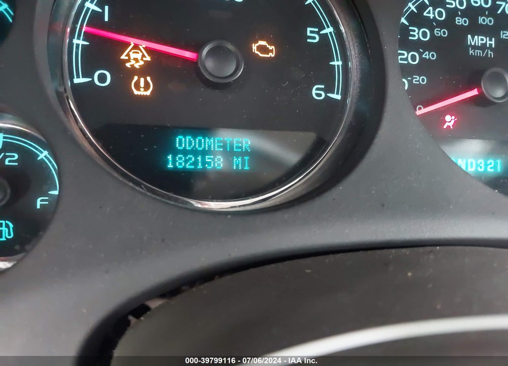 2008 CHEVROLET TAHOE LS VIN: 1GNFC13028R189316