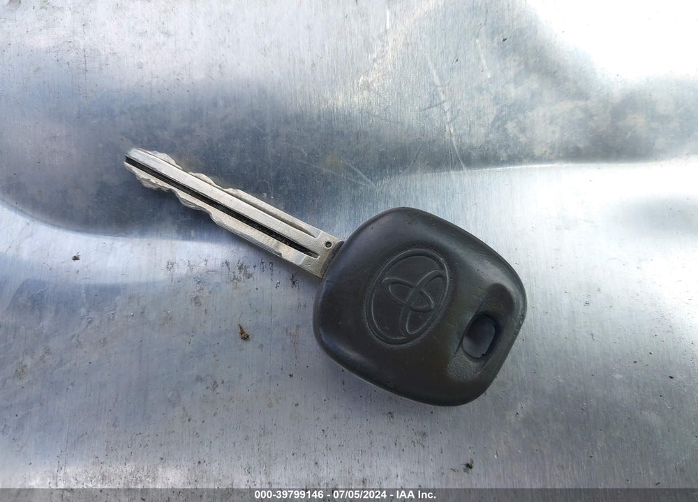 2007 TOYOTA COROLLA LE VIN: 2T1BR32E67C845332