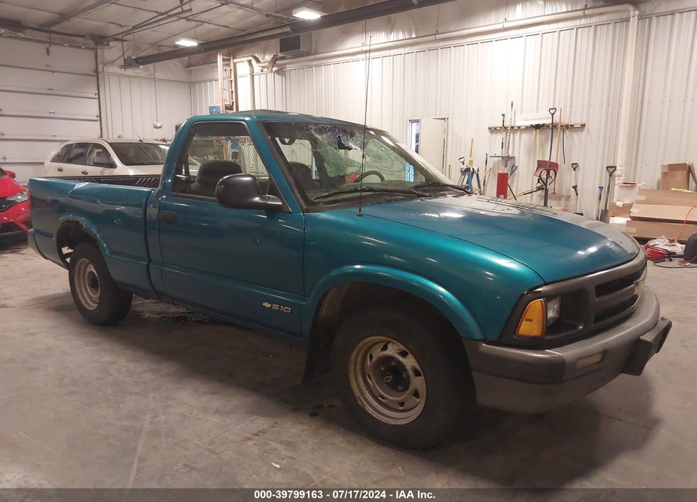 1994 CHEVROLET S TRUCK S10 VIN: 1GCCS1442R8236383