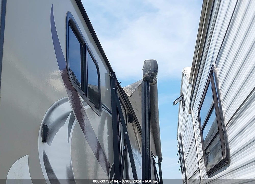 2017 KEYSTONE PASSPORT GRAND TOURI VIN: 4YDT33521HT411169