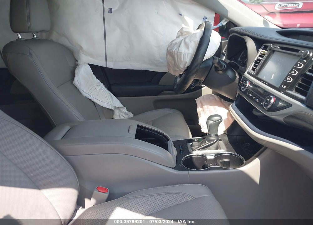 2018 TOYOTA HIGHLANDER LIMITED VIN: 5TDDZRFHXJS487893