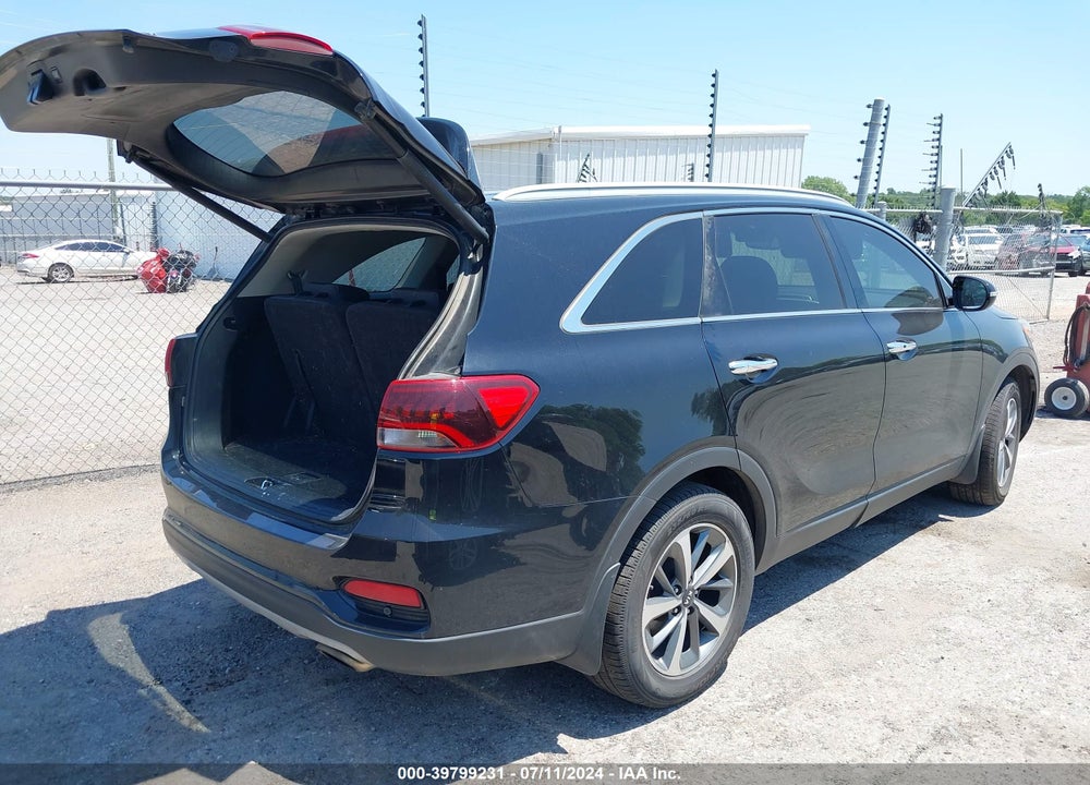 2019 KIA SORENTO 3.3L EX VIN: 5XYPH4A5XKG445383