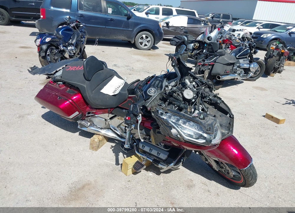 2021 HONDA GL1800 D VIN: JH2SC7953MK300463