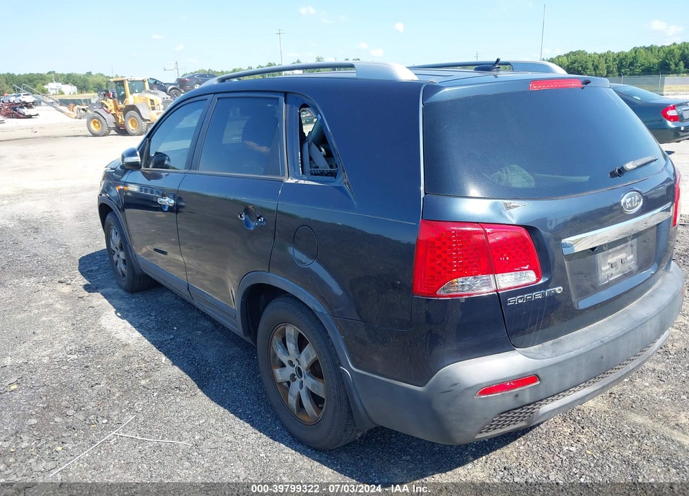 2013 KIA SORENTO LX V6 VIN: 5XYKT4A21DG370753