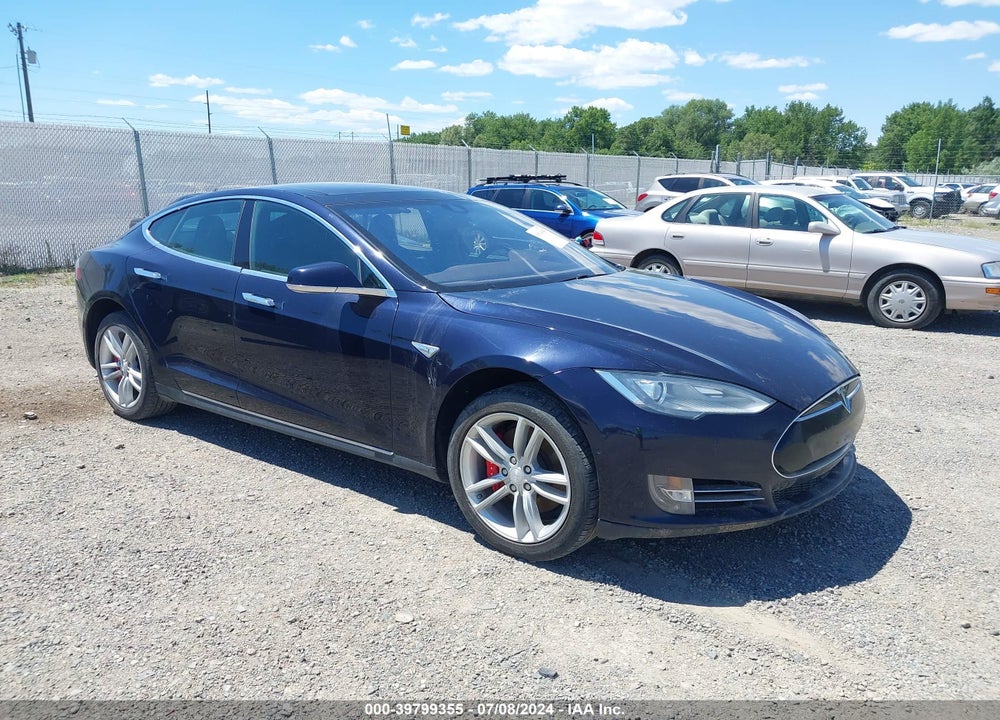 2015 TESLA MODEL S 85D/P85D VIN: 5YJSA1H4XFF084910