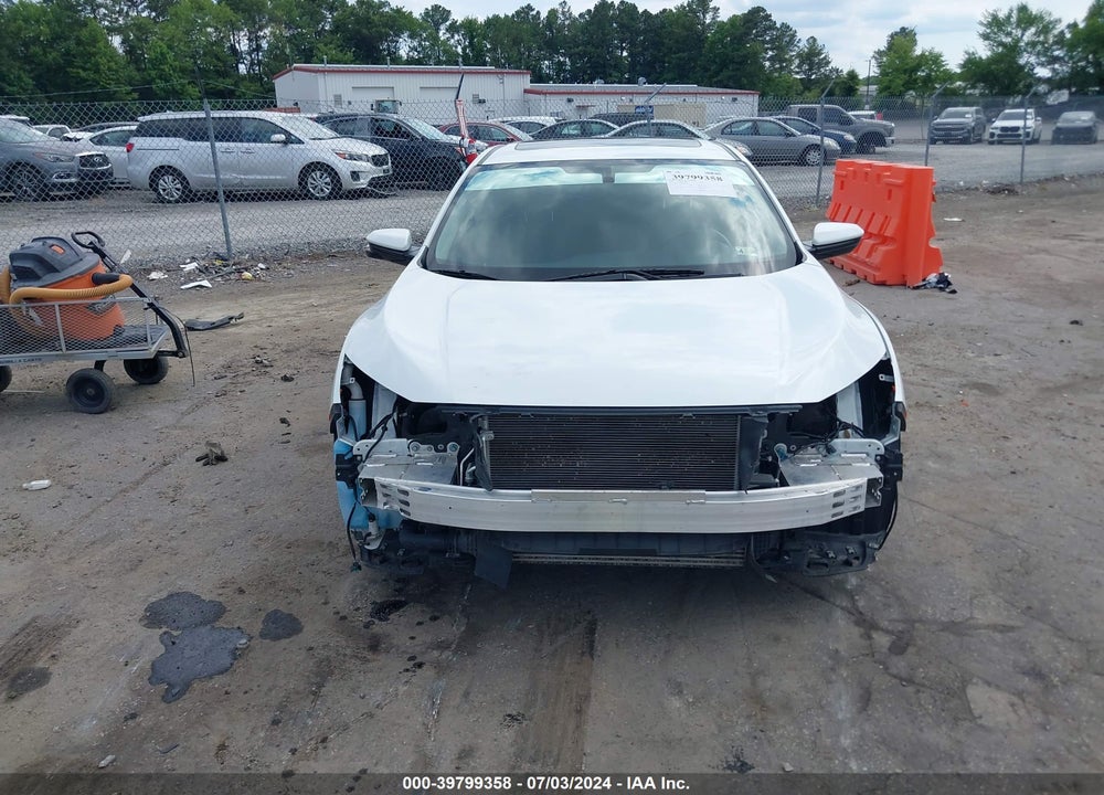 2018 HONDA CIVIC EX-L VIN: JHMFC1F70JX028884