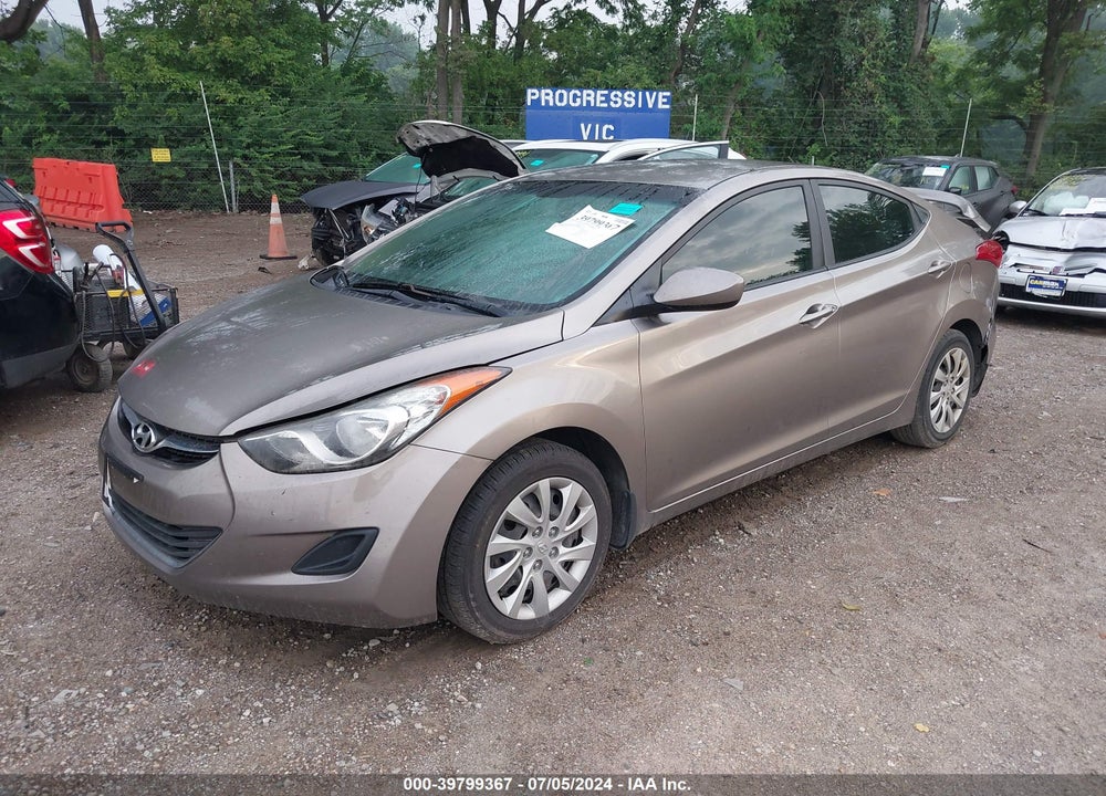 2013 HYUNDAI ELANTRA GLS VIN: 5NPDH4AE2DH169389