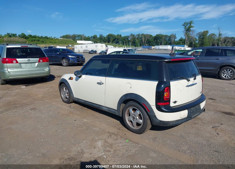 2009 MINI COOPER CLUBMAN VIN: WMWML33579TX33771