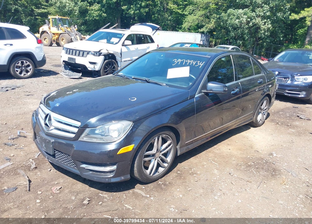 2013 MERCEDES-BENZ C 300 LUXURY 4MATIC/SPORT 4MATIC VIN: WDDGF8AB1DR243867