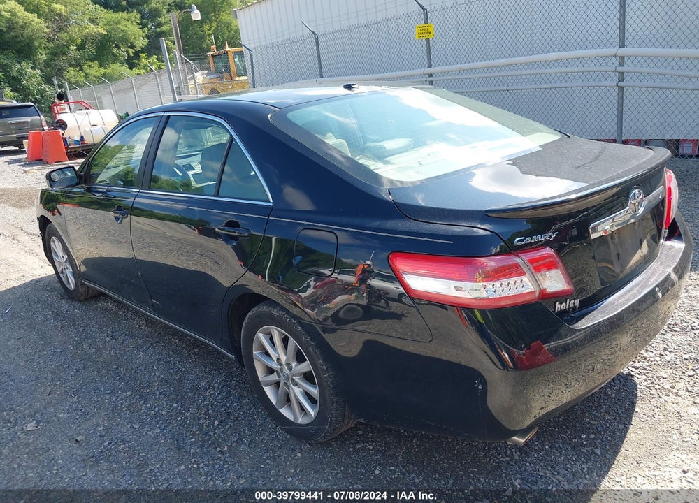 2011 TOYOTA CAMRY XLE V6 VIN: 4T1BK3EK9BU631285