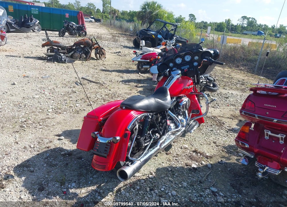 2010 HARLEY-DAVIDSON FLHX VIN: 1HD1KB419AB610464