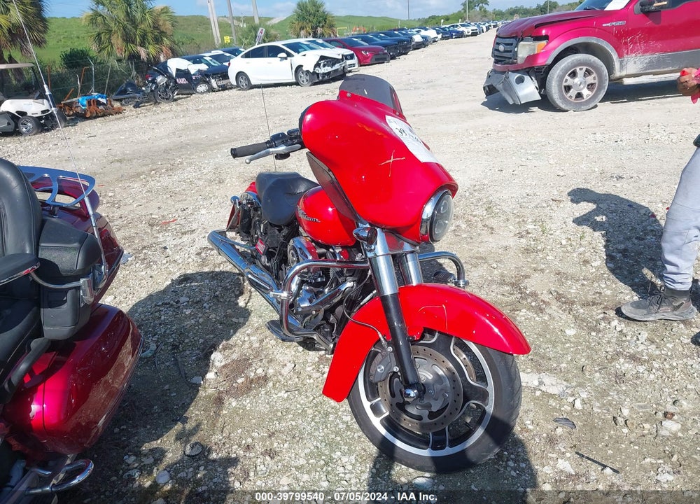 2010 HARLEY-DAVIDSON FLHX VIN: 1HD1KB419AB610464