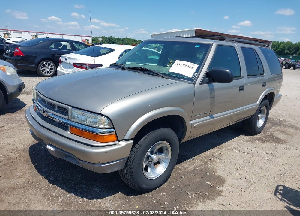 2002 CHEVROLET BLAZER VIN: 1GNCS13W92K153066