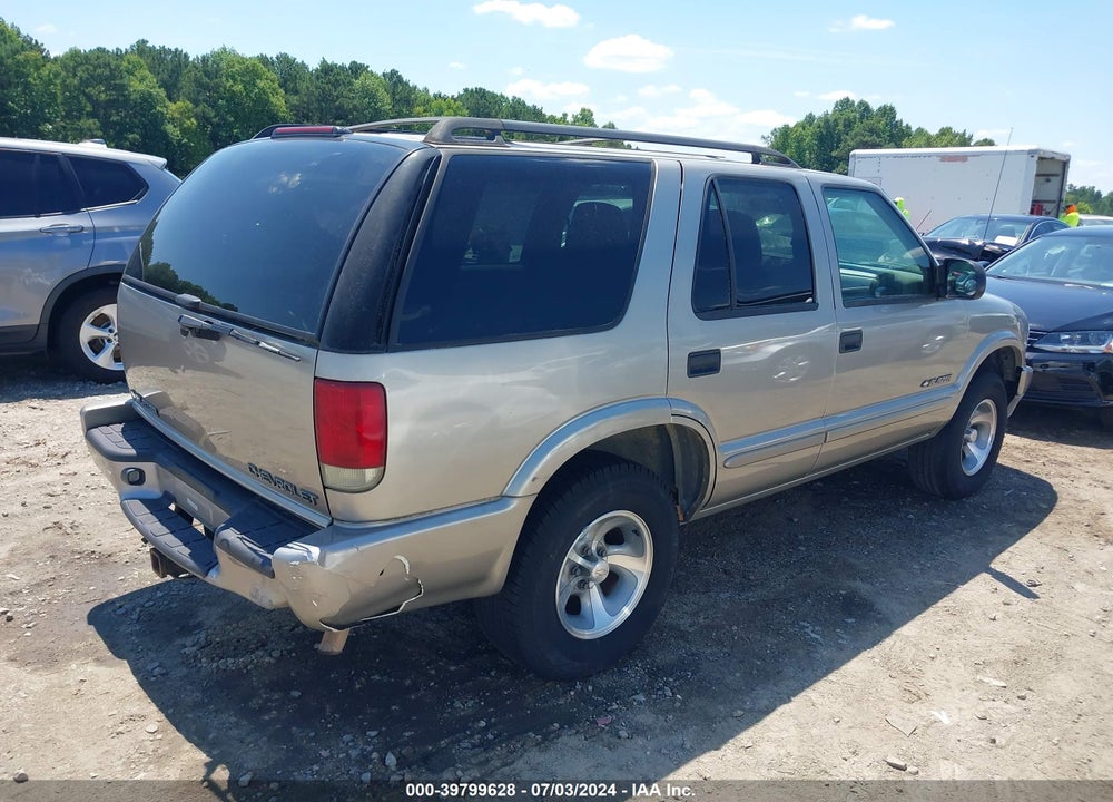 2002 CHEVROLET BLAZER VIN: 1GNCS13W92K153066