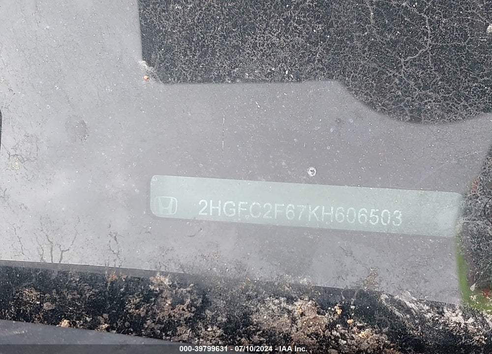 2019 HONDA CIVIC LX VIN: 2HGFC2F67KH606503