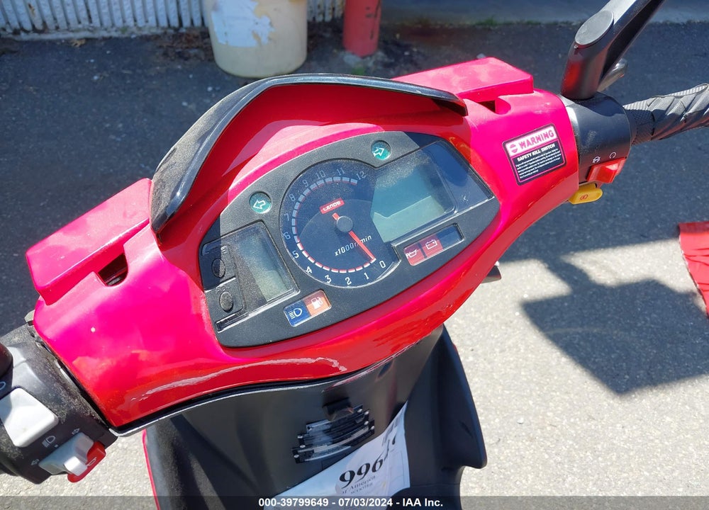 2013 ZHEJIANG LINGYU VEHICLE I SCOOTER VIN: LJLTCKH3XD3D81087