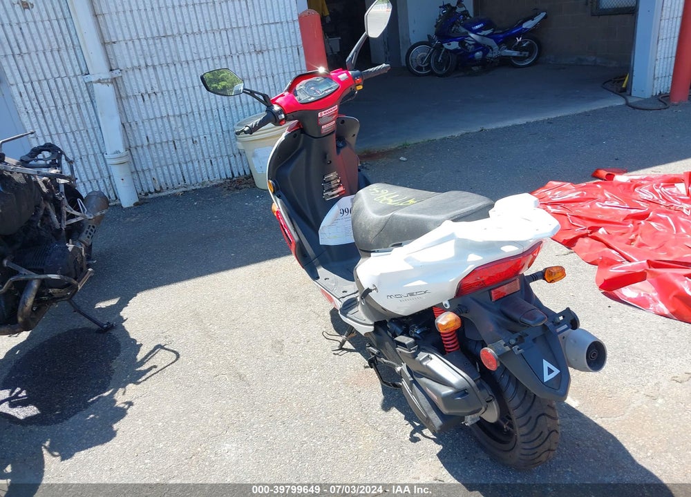 2013 ZHEJIANG LINGYU VEHICLE I SCOOTER VIN: LJLTCKH3XD3D81087