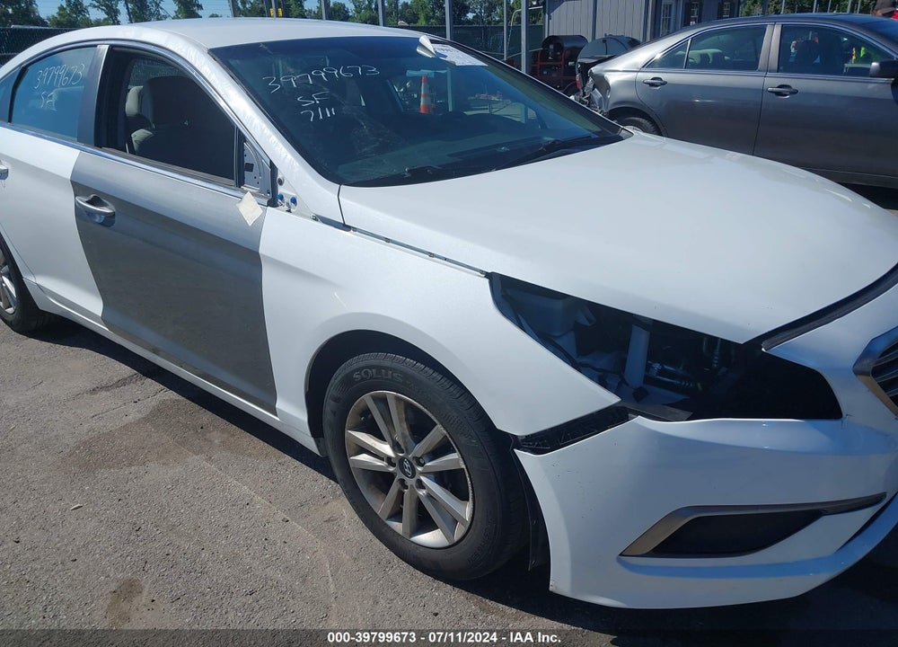 2016 HYUNDAI SONATA SE VIN: 5NPE24AF5GH302178