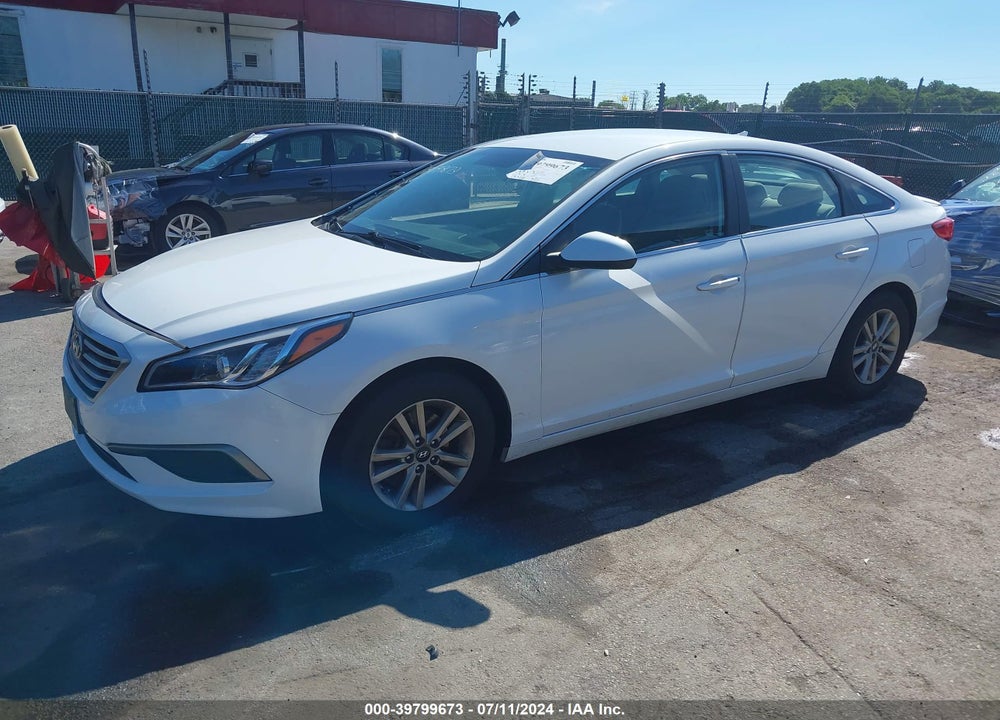 2016 HYUNDAI SONATA SE VIN: 5NPE24AF5GH302178