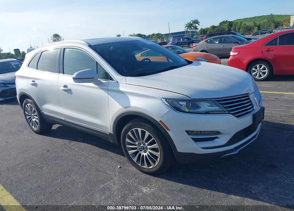 2017 LINCOLN MKC RESERVE VIN: 5LMCJ3D90HUL01949