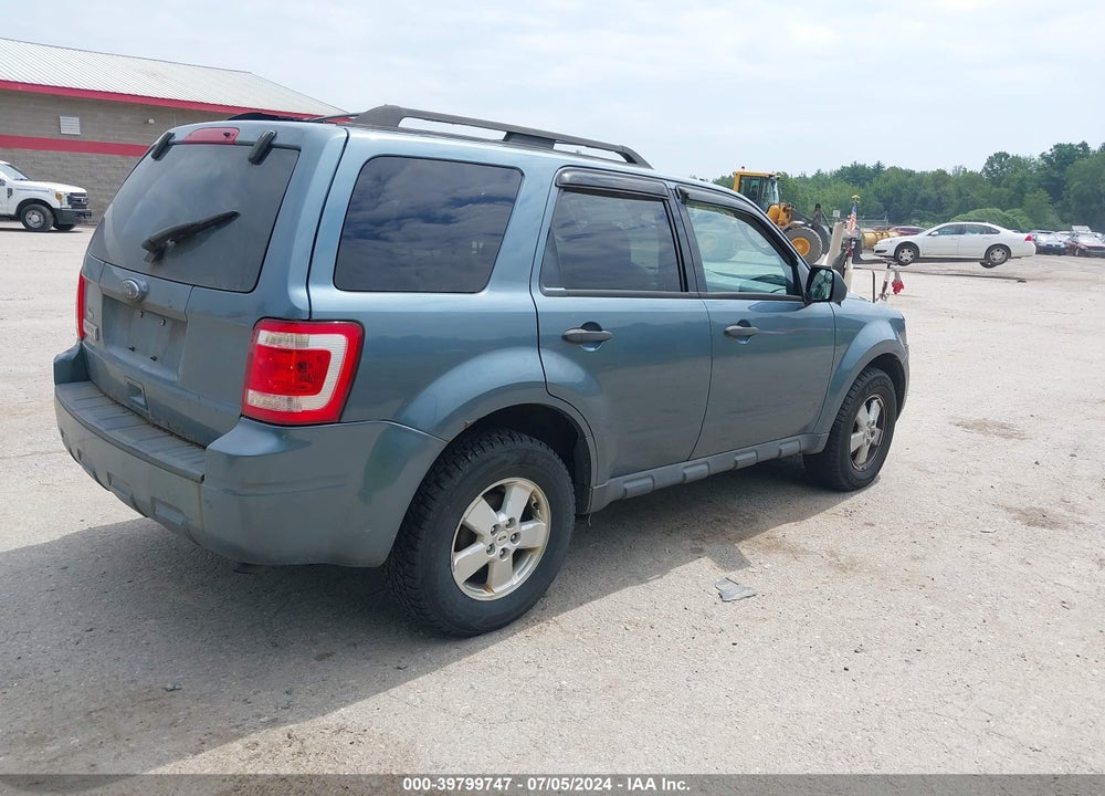2010 FORD ESCAPE XLT VIN: 1FMCU9D79AKB53717