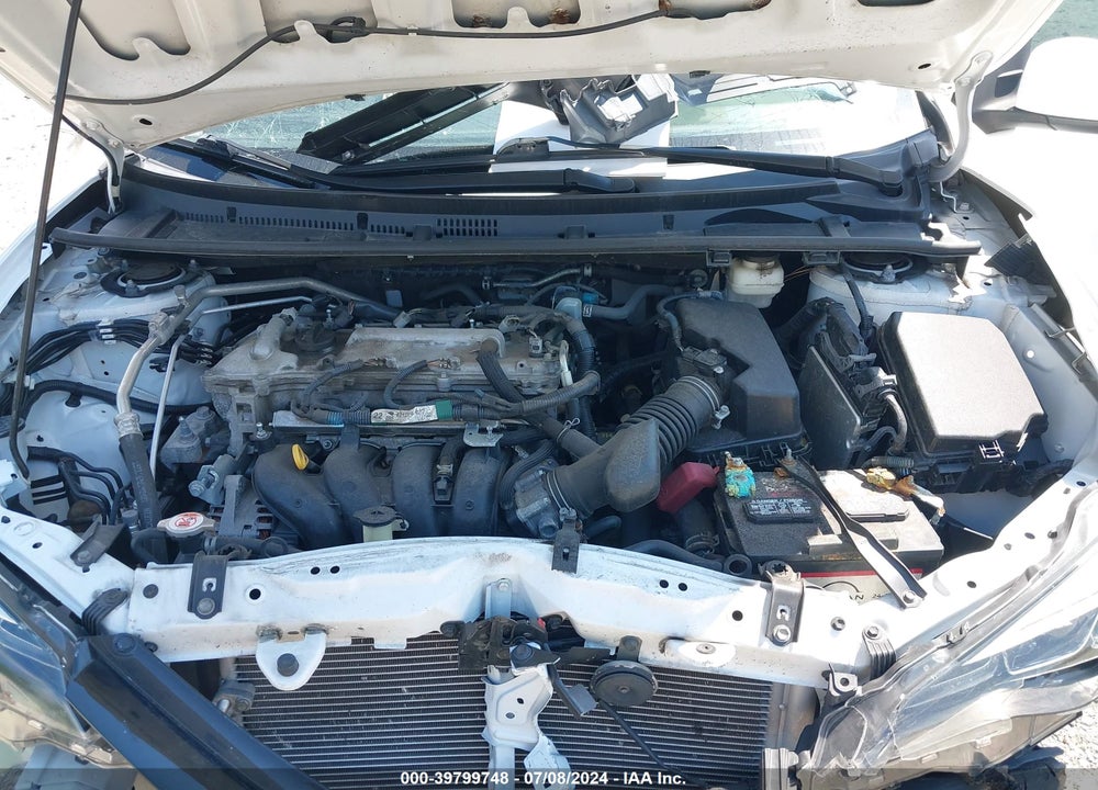 2018 TOYOTA COROLLA LE VIN: 5YFBURHE0JP753567