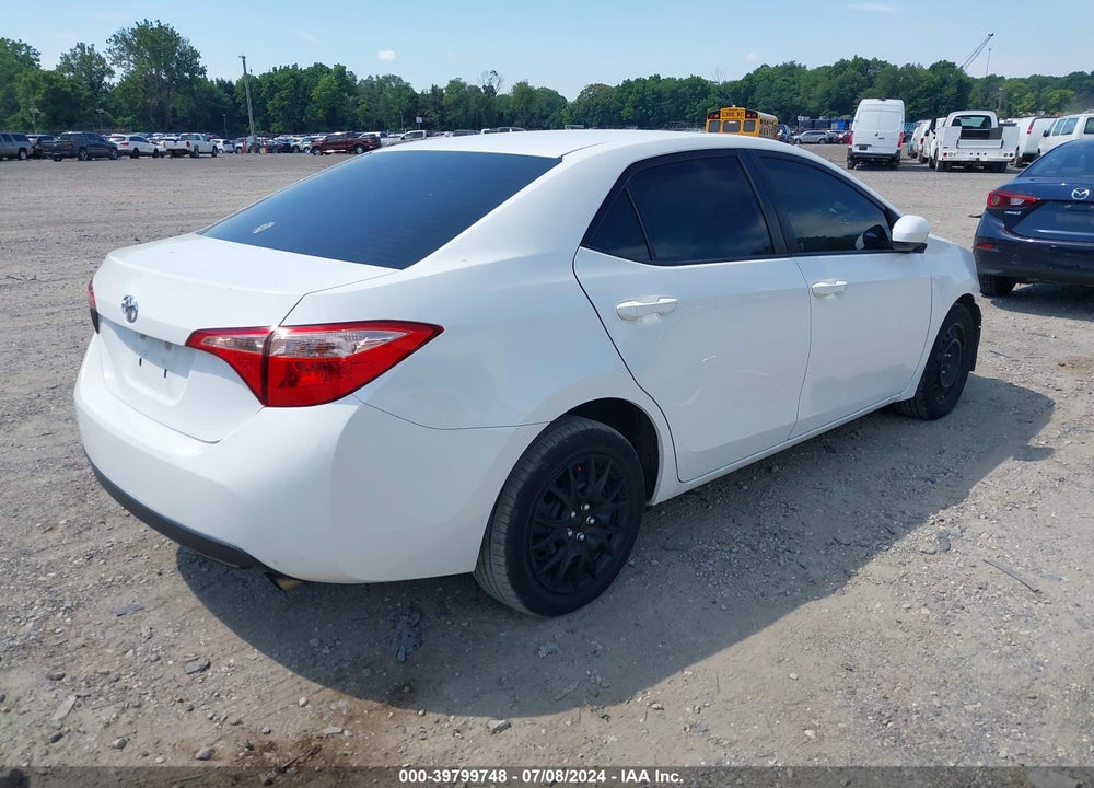 2018 TOYOTA COROLLA LE VIN: 5YFBURHE0JP753567