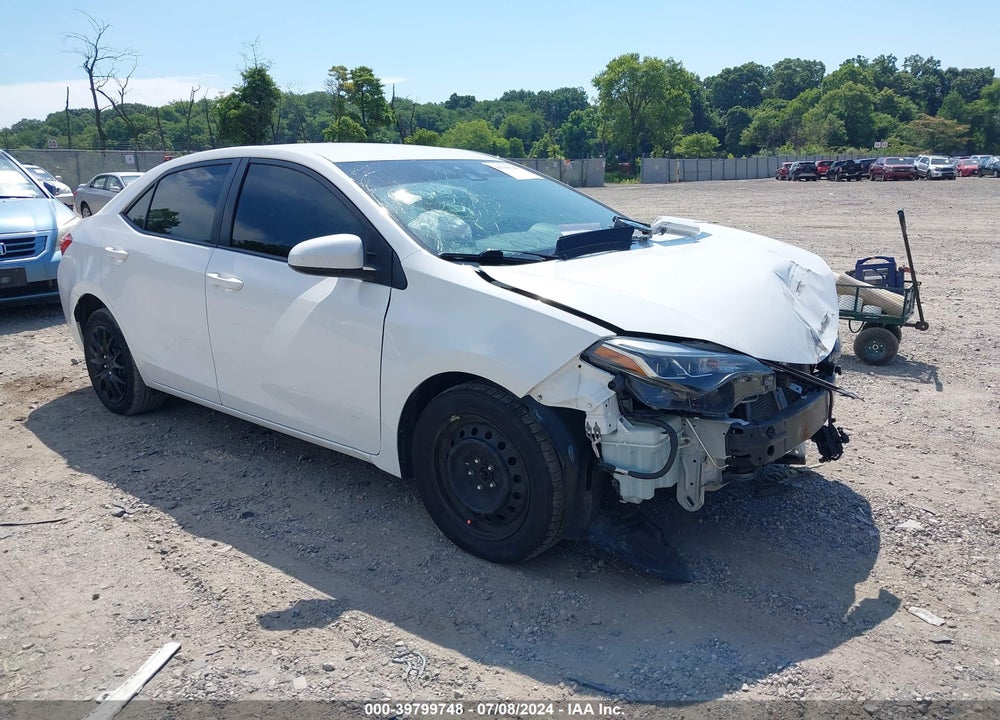 2018 TOYOTA COROLLA LE VIN: 5YFBURHE0JP753567