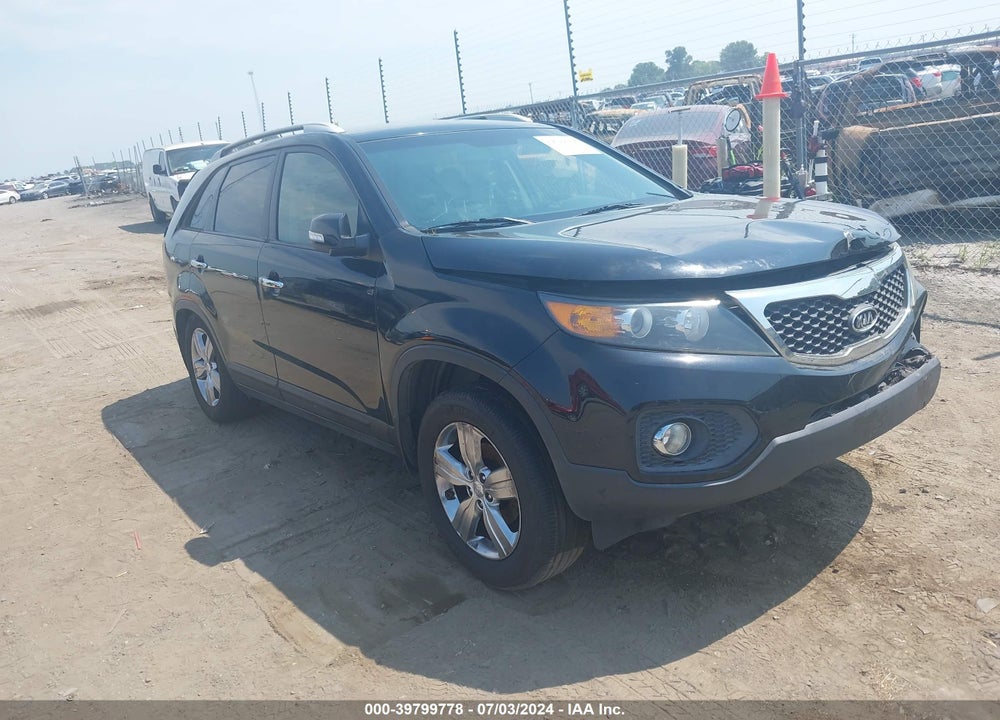 2013 KIA SORENTO EX VIN: 5XYKU4A60DG328512