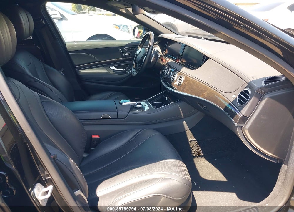 2015 MERCEDES-BENZ S 550 VIN: WDDUG8CB6FA137011