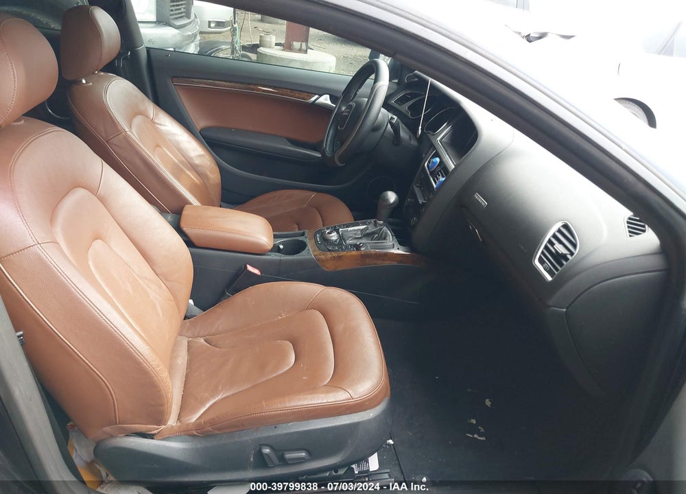 2011 AUDI A5 2.0T PREMIUM VIN: WAULFAFR9BA064748