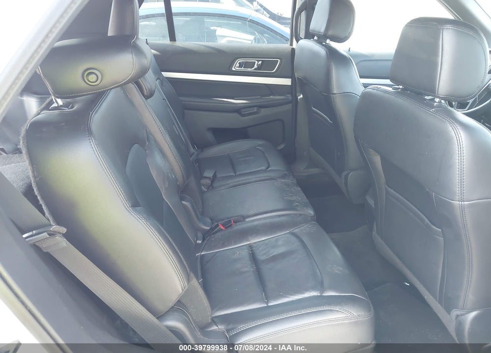 2017 FORD EXPLORER XLT VIN: 1FM5K8D82HGD52493