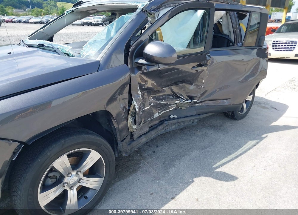 2016 JEEP COMPASS VIN: 1C4NJDEB0GD558230