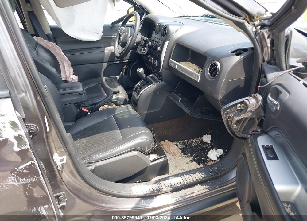 2016 JEEP COMPASS VIN: 1C4NJDEB0GD558230
