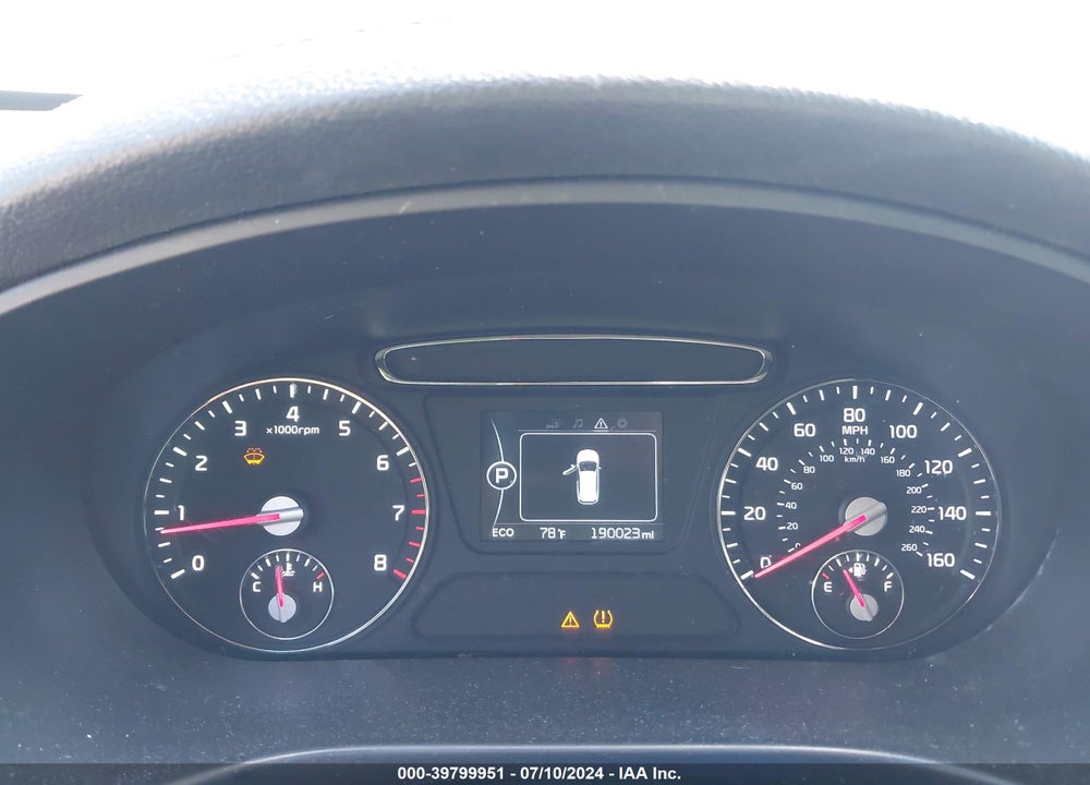 2016 KIA SORENTO VIN: 5XYPG4A32GG074373
