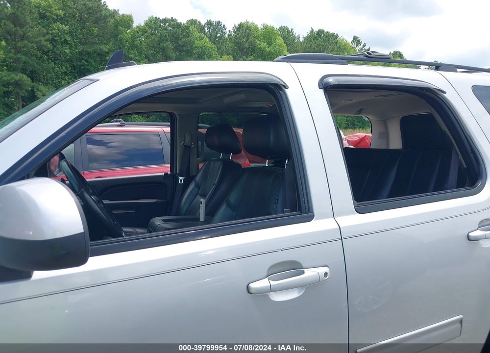 2011 GMC YUKON SLT VIN: 1GKS2CE0XBR370632