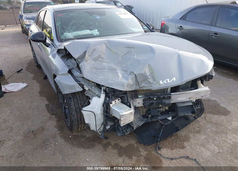 2022 KIA K5 GT LINE VIN: 5XXG64J22NG105844