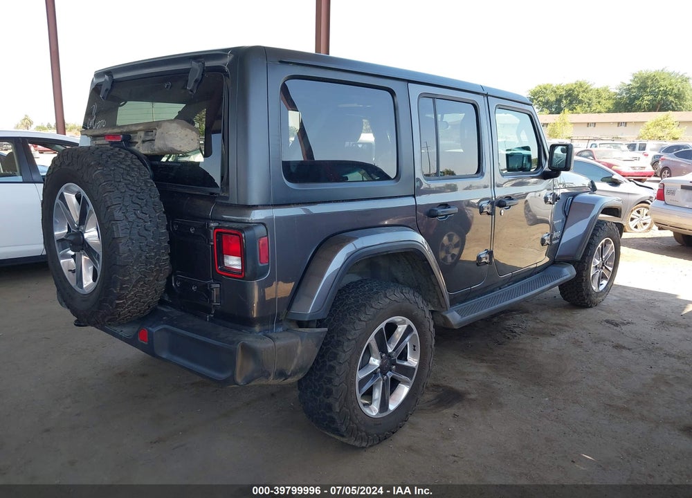 2018 JEEP WRANGLER UNLIMITED SAHARA 4X4 VIN: 1C4HJXEN8JW246077