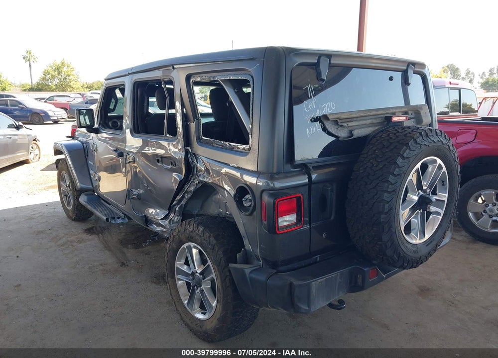2018 JEEP WRANGLER UNLIMITED SAHARA 4X4 VIN: 1C4HJXEN8JW246077