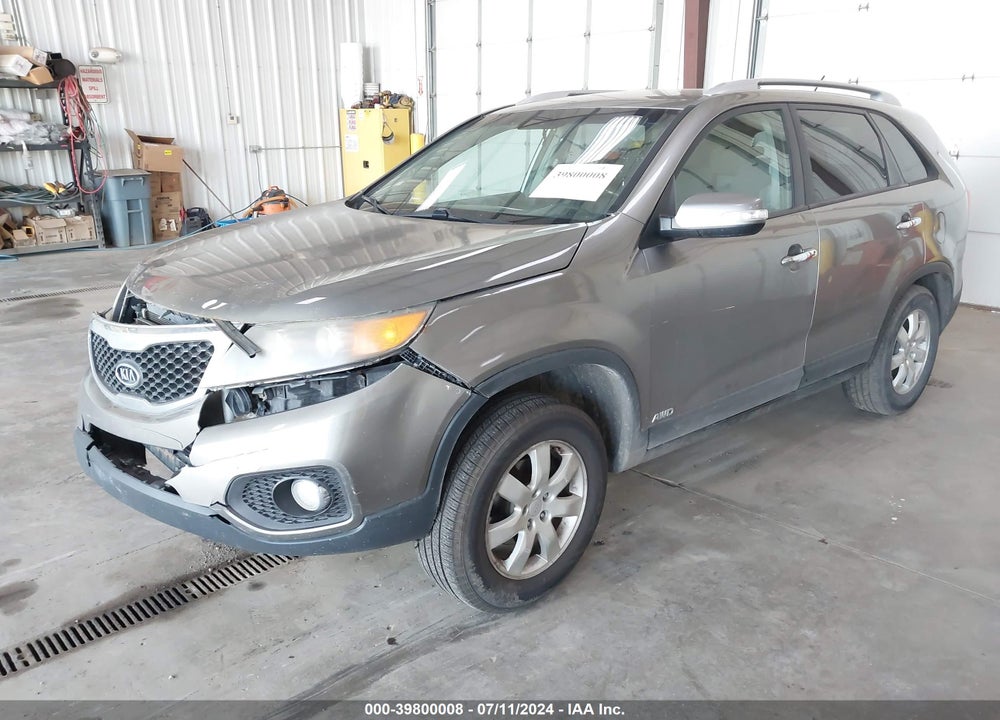 2011 KIA SORENTO LX VIN: 5XYKTDA14BG057619