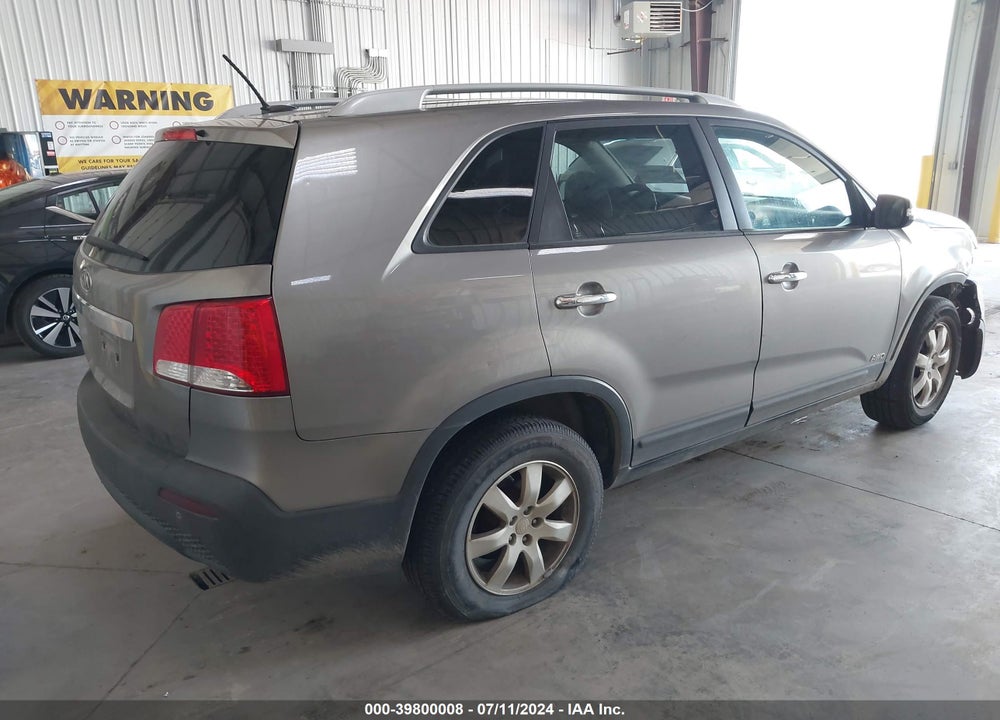 2011 KIA SORENTO LX VIN: 5XYKTDA14BG057619