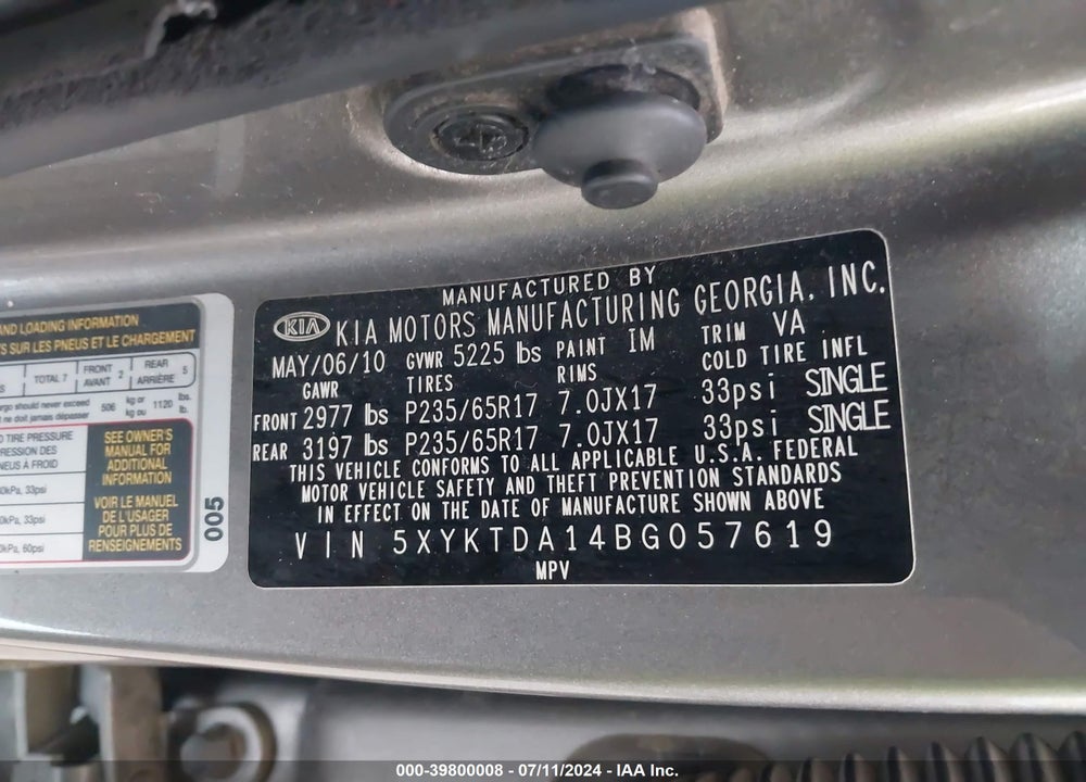 2011 KIA SORENTO LX VIN: 5XYKTDA14BG057619
